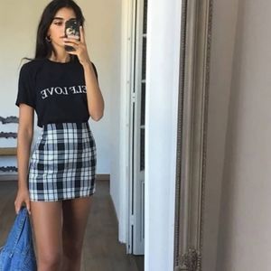 Vintage black plaid high waist skirt!